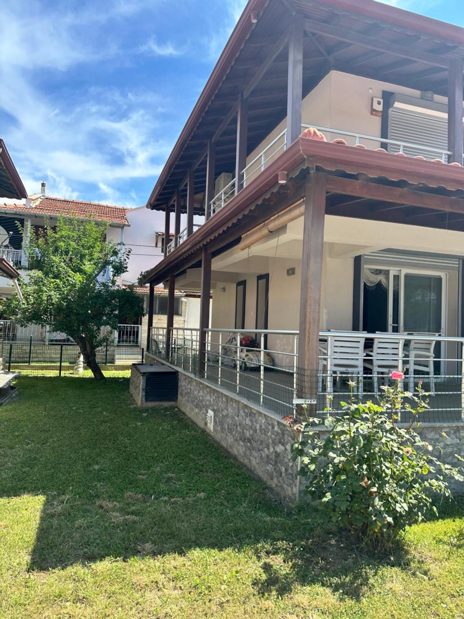 Villa Nefis Denize Ve Avm Ye Yakin Yazlik Long Kusadasi